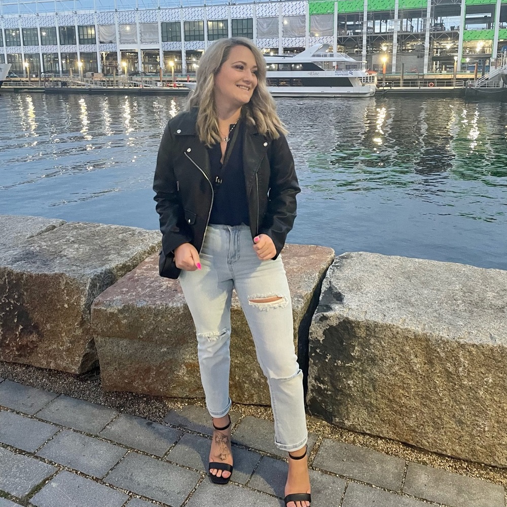 Meet your Posher, Rachell